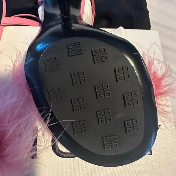 Givenchy G-Cube feather sandal in bright pink 40 - Picture 10 of 11